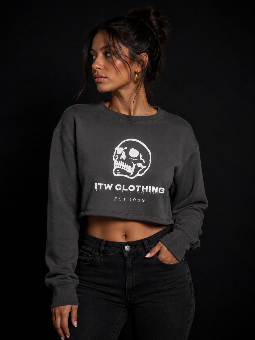 In The Wind™ Women’s Cropped Fleece Sweatshirt – Skull Logo Collection (Vintage Black)